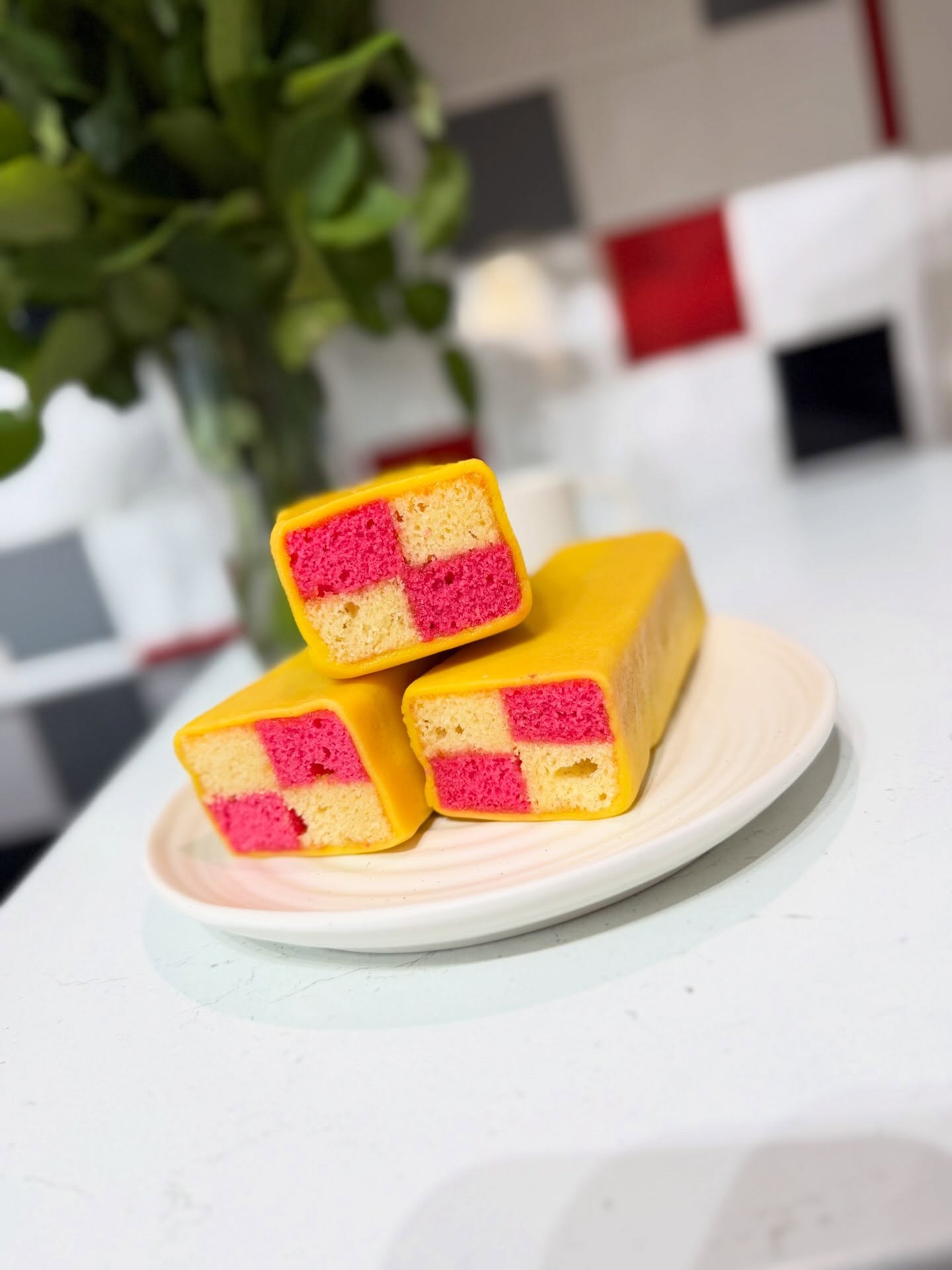 Signature Battenberg Log